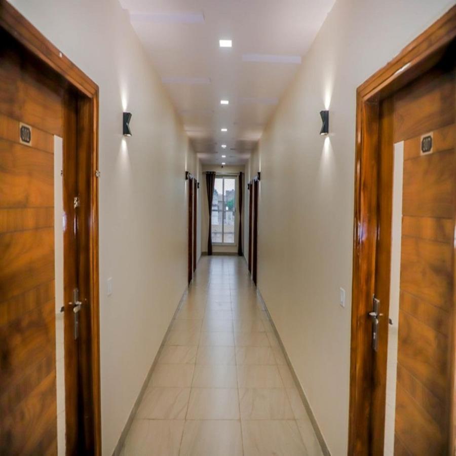 Komal Inn Puskár Kültér fotó
